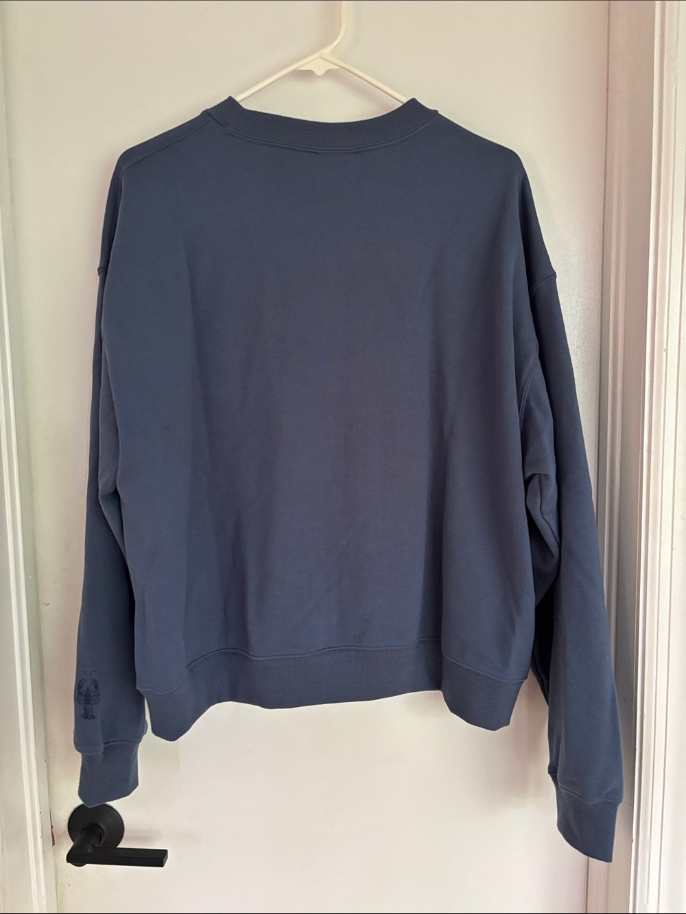 New Balance Women's Navy Crewneck Sweatshirt w/ White Stripe & Embroidered Logo - Picture 3 of 4